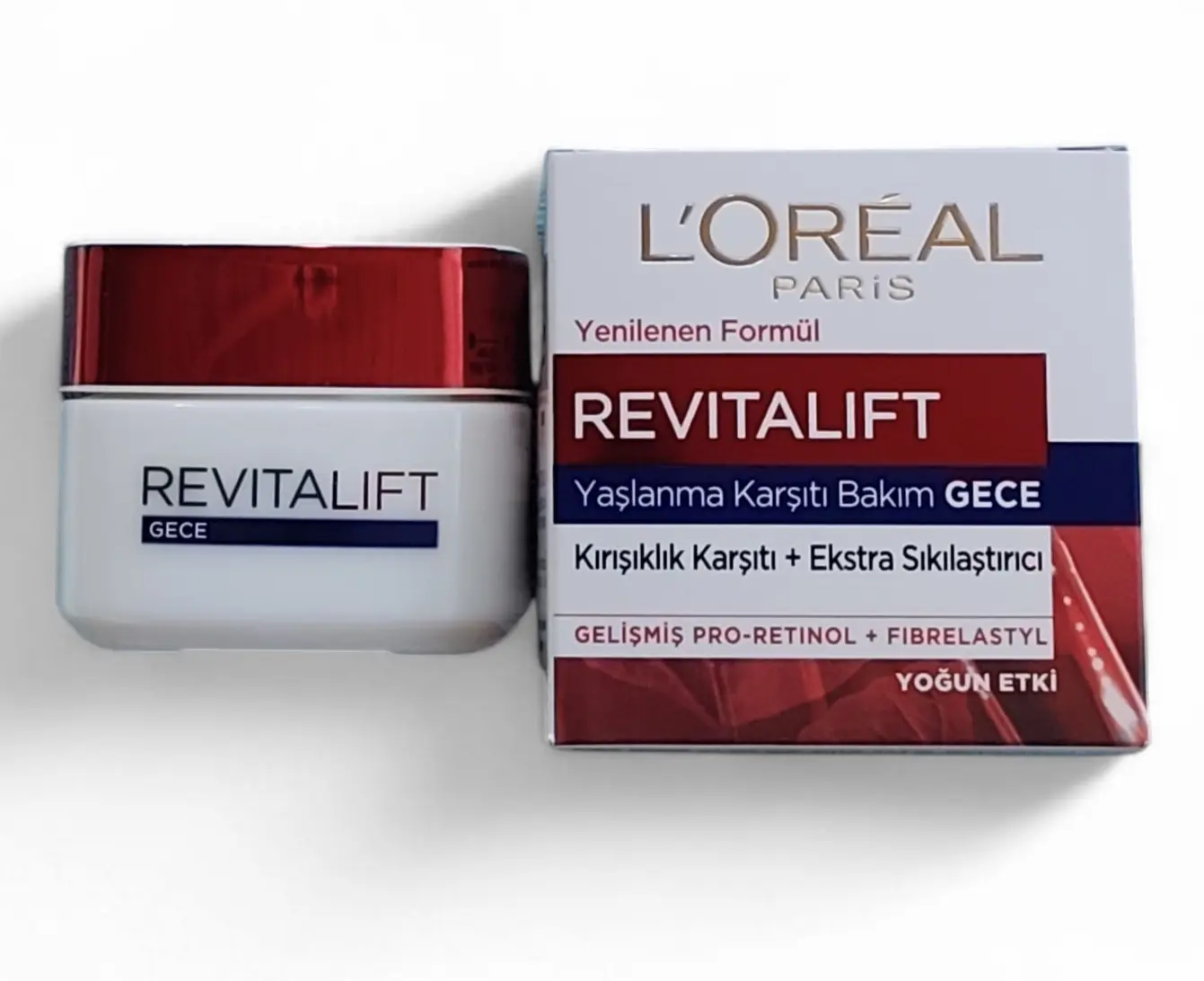90273 &Lt;H3&Gt;خواص کرم شب ضد پیری لورال Revitalift&Lt;/H3&Gt; &Lt;Ul&Gt; &Lt;Li&Gt;ضد چروک&Lt;/Li&Gt; &Lt;Li&Gt;کلاژن ساز&Lt;/Li&Gt; &Lt;Li&Gt;مناسب انواع پوست&Lt;/Li&Gt; &Lt;Li&Gt;مرطوب کننده قوی&Lt;/Li&Gt; &Lt;Li&Gt;بازسازی و ترمیم پوست&Lt;/Li&Gt; &Lt;Li&Gt;بازسازی سلول های مرده&Lt;/Li&Gt; &Lt;/Ul&Gt; ساخت کشور فرانسه به سفارش ترکیه حجم ۵۰ میل بارکد محصول 3600523303526